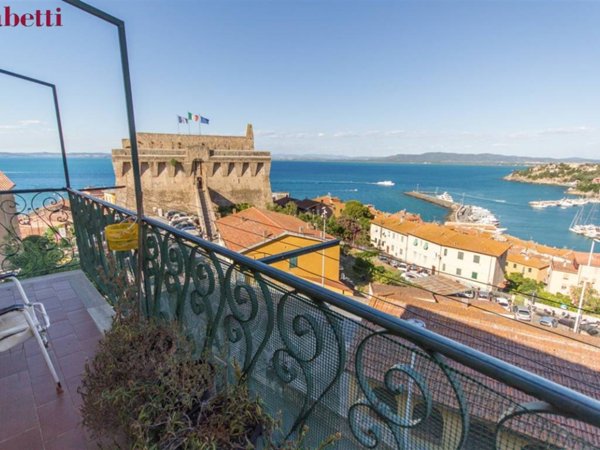 appartamento in vendita a Monte Argentario in zona Porto Santo Stefano