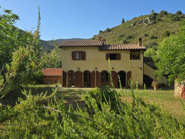 casa indipendente in vendita a Monte Argentario in zona Porto Santo Stefano