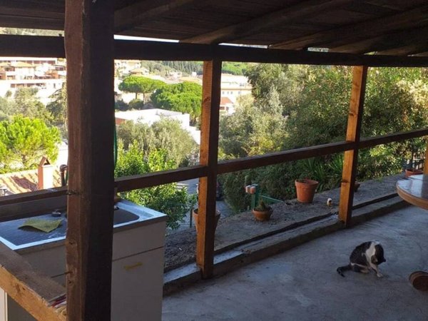 locale di sgombero in vendita a Monte Argentario in zona Porto Santo Stefano