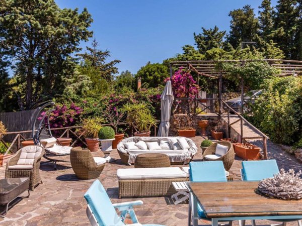 casa indipendente in vendita a Monte Argentario in zona Porto Santo Stefano
