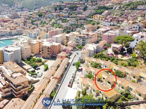 appartamento in vendita a Monte Argentario in zona Porto Santo Stefano