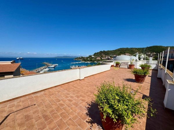 appartamento in vendita a Monte Argentario in zona Porto Santo Stefano