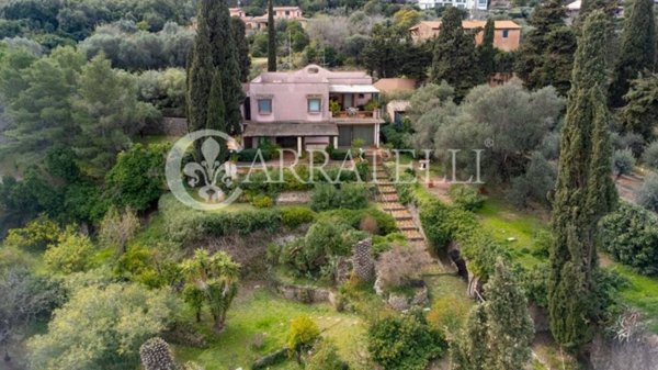 casa indipendente in vendita a Monte Argentario in zona Porto Santo Stefano