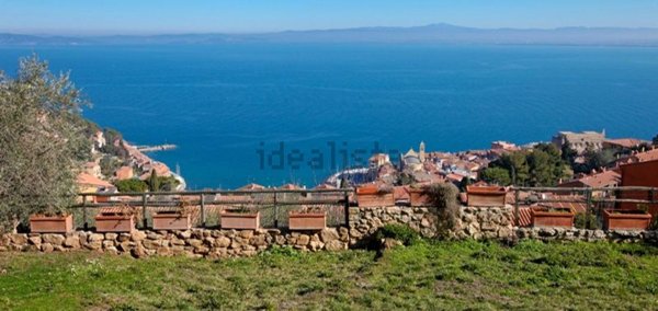 casa indipendente in vendita a Monte Argentario in zona Porto Santo Stefano