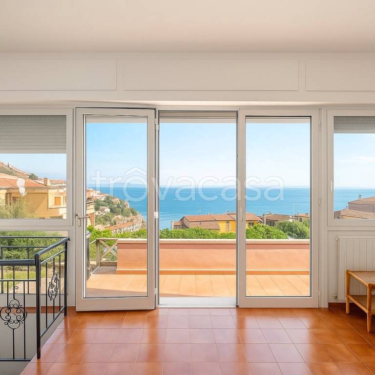 appartamento in vendita a Monte Argentario in zona Porto Santo Stefano