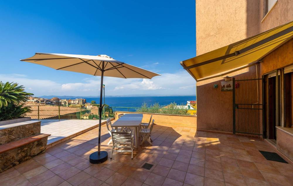 appartamento in vendita a Monte Argentario in zona Porto Santo Stefano