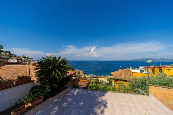 appartamento in vendita a Monte Argentario in zona Porto Santo Stefano