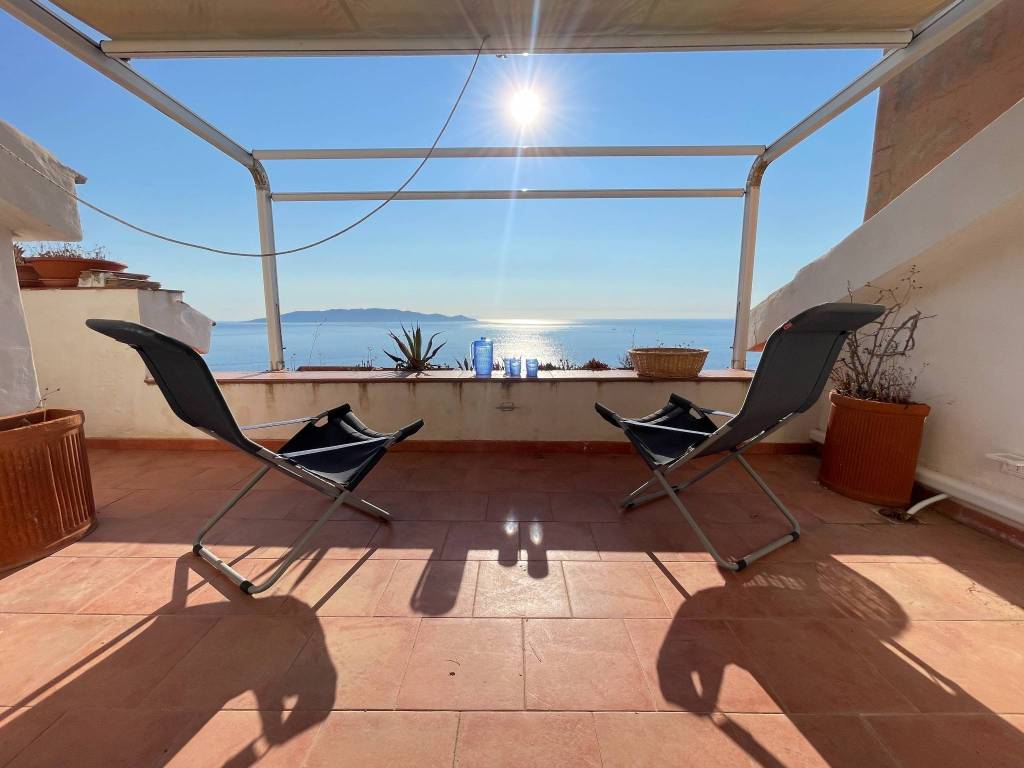 appartamento in vendita a Monte Argentario in zona Porto Santo Stefano