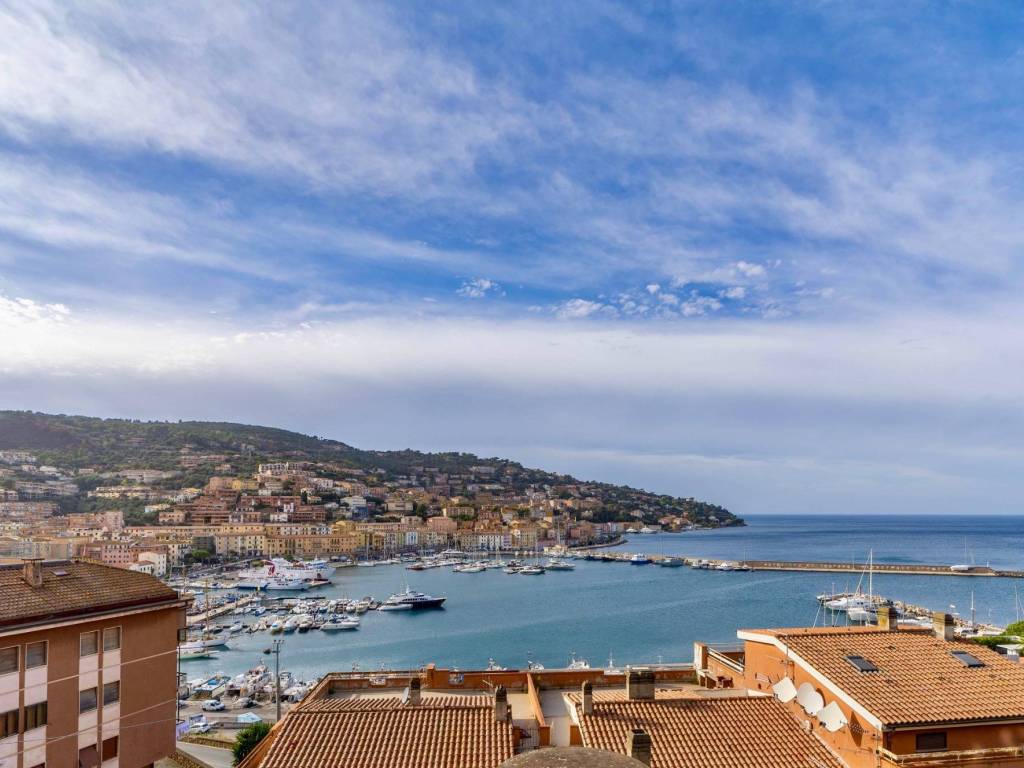 appartamento in vendita a Monte Argentario in zona Porto Santo Stefano