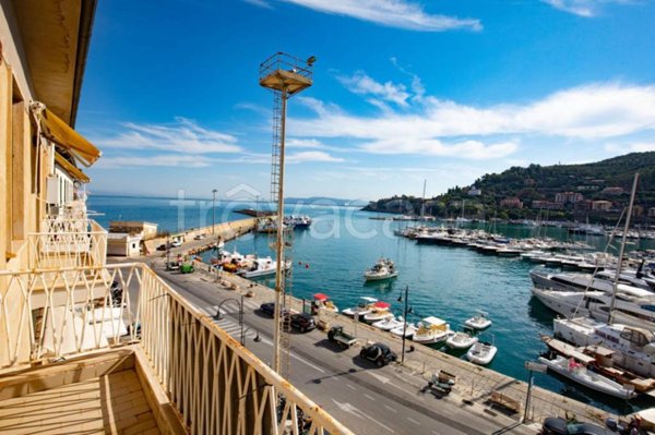 appartamento in vendita a Monte Argentario in zona Porto Santo Stefano