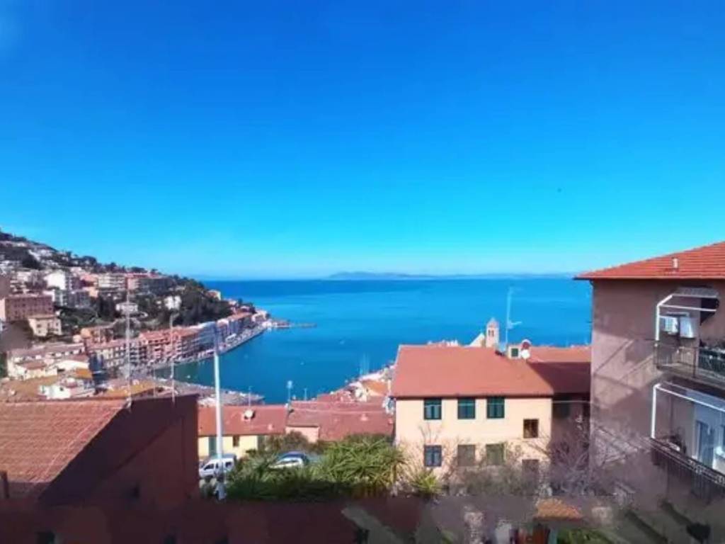 appartamento in vendita a Monte Argentario in zona Porto Santo Stefano