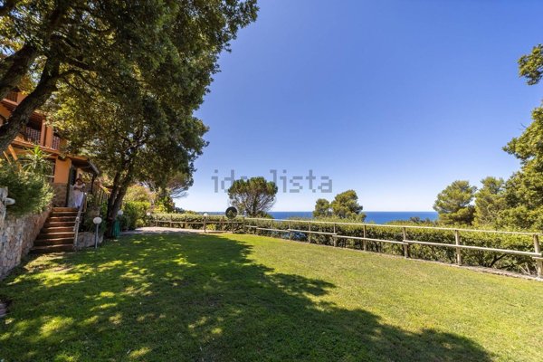 casa indipendente in vendita a Monte Argentario in zona Porto Santo Stefano