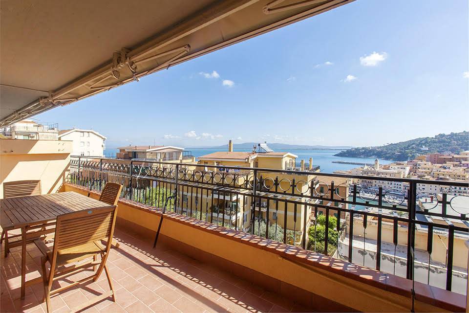 appartamento in vendita a Monte Argentario in zona Porto Santo Stefano