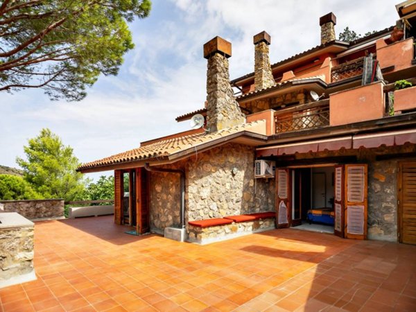 appartamento in vendita a Monte Argentario in zona Porto Ercole