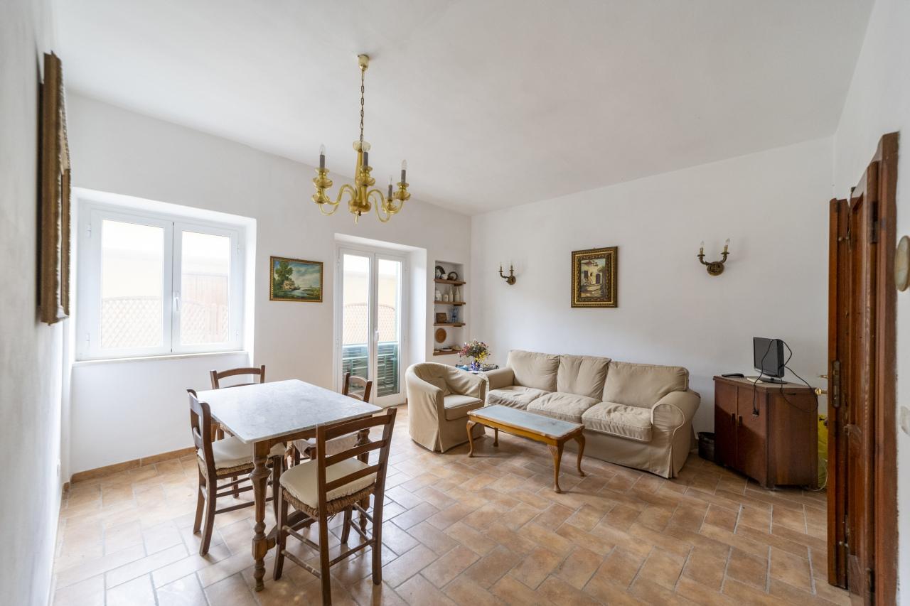 appartamento in vendita a Monte Argentario in zona Porto Ercole