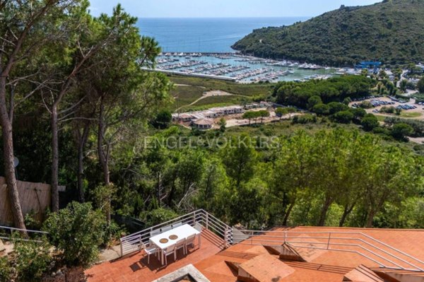 casa indipendente in vendita a Monte Argentario in zona Porto Ercole