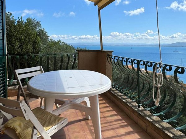 appartamento in vendita a Monte Argentario in zona Porto Santo Stefano