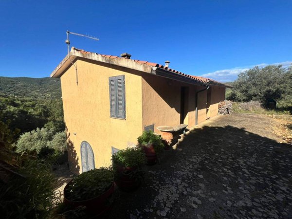 casa indipendente in vendita a Monte Argentario in zona Porto Santo Stefano