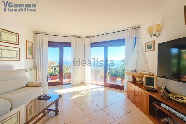 appartamento in vendita a Monte Argentario in zona Porto Santo Stefano