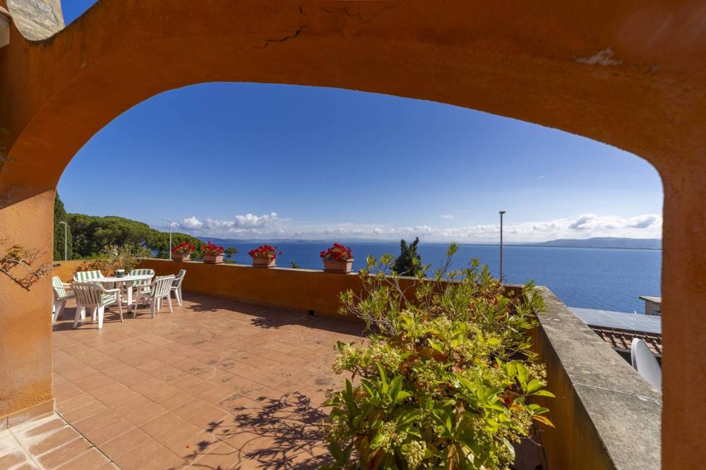 appartamento in vendita a Monte Argentario in zona Porto Santo Stefano