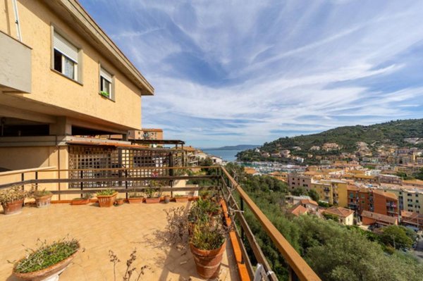 appartamento in vendita a Monte Argentario in zona Porto Santo Stefano