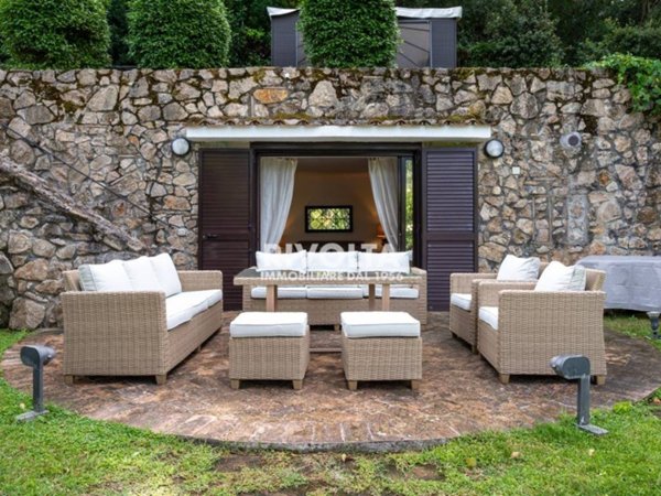 casa indipendente in vendita a Monte Argentario in zona Porto Ercole