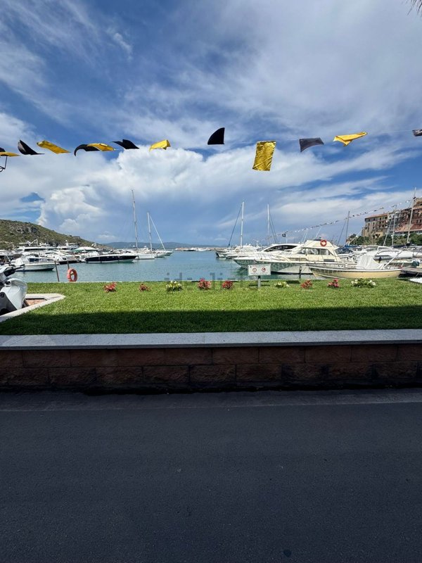 locale di sgombero in vendita a Monte Argentario in zona Porto Ercole