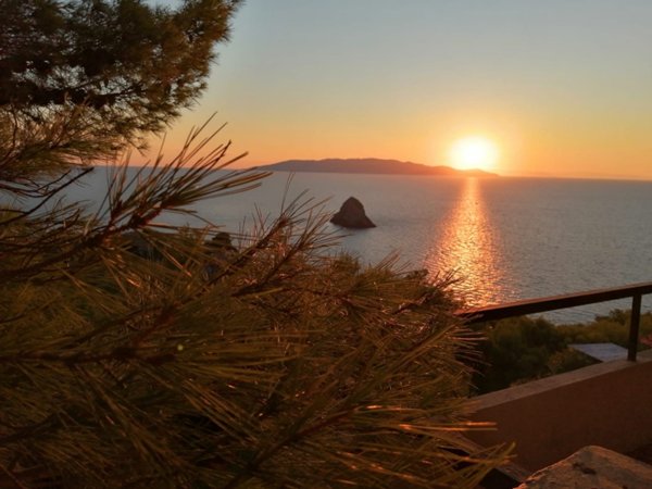 casa indipendente in vendita a Monte Argentario in zona Cala Moresca