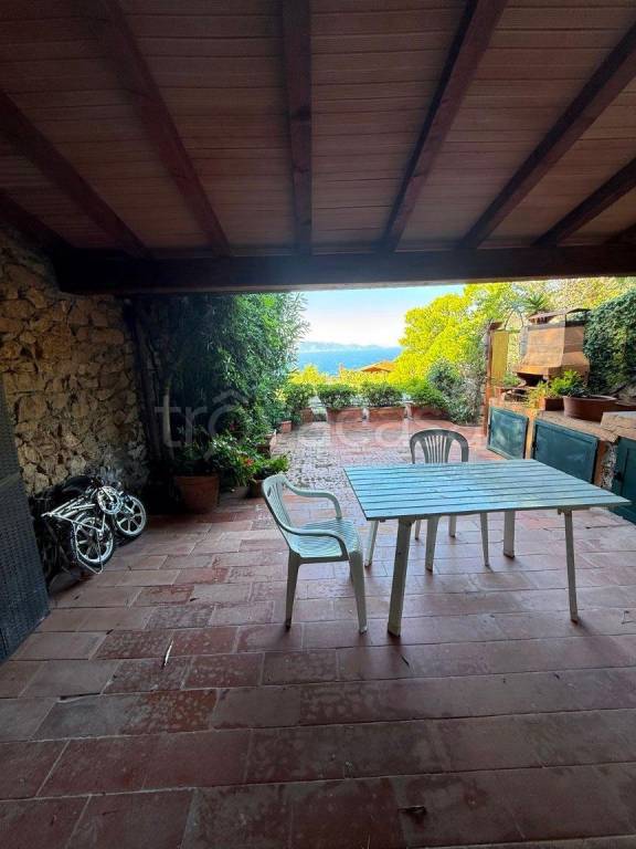 appartamento in vendita a Monte Argentario in zona Porto Santo Stefano