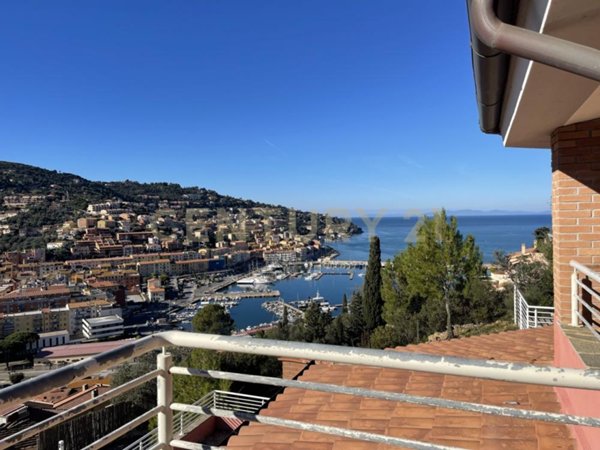 appartamento in vendita a Monte Argentario in zona Porto Santo Stefano