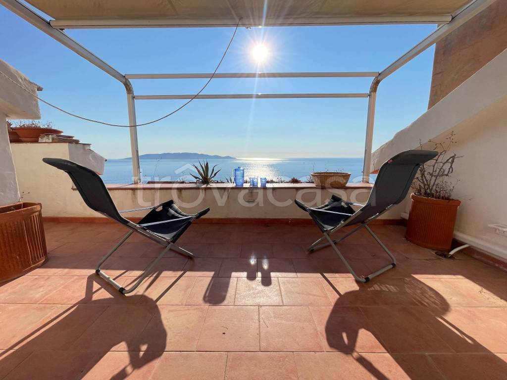 appartamento in vendita a Monte Argentario in zona Cala Piccola