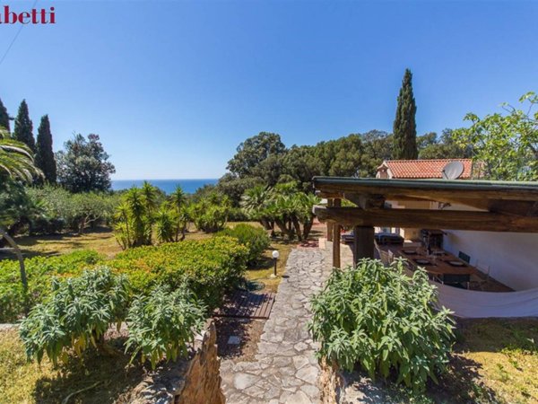 casa indipendente in vendita a Monte Argentario in zona Porto Santo Stefano