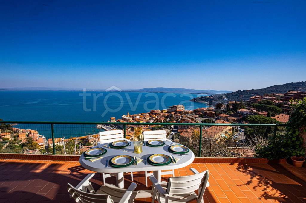 casa indipendente in vendita a Monte Argentario in zona Porto Santo Stefano