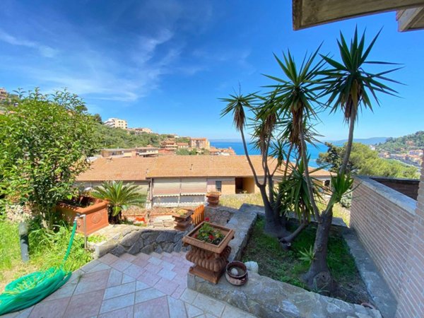 casa indipendente in vendita a Monte Argentario in zona Porto Santo Stefano