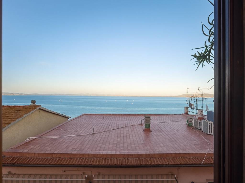 appartamento in vendita a Monte Argentario in zona Porto Santo Stefano