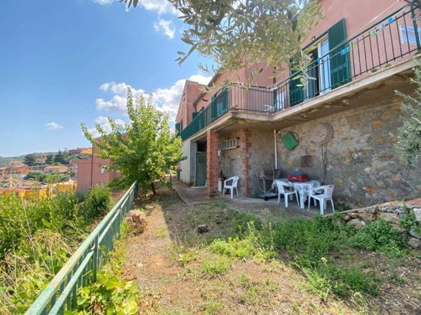casa indipendente in vendita a Monte Argentario in zona Porto Santo Stefano