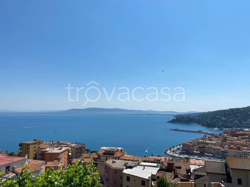 appartamento in vendita a Monte Argentario in zona Porto Santo Stefano