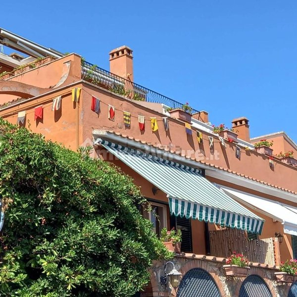 appartamento in vendita a Monte Argentario in zona Porto Santo Stefano