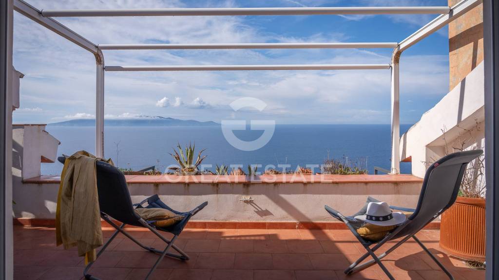 appartamento in vendita a Monte Argentario in zona Porto Santo Stefano