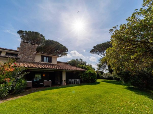 casa indipendente in vendita a Monte Argentario in zona Porto Santo Stefano