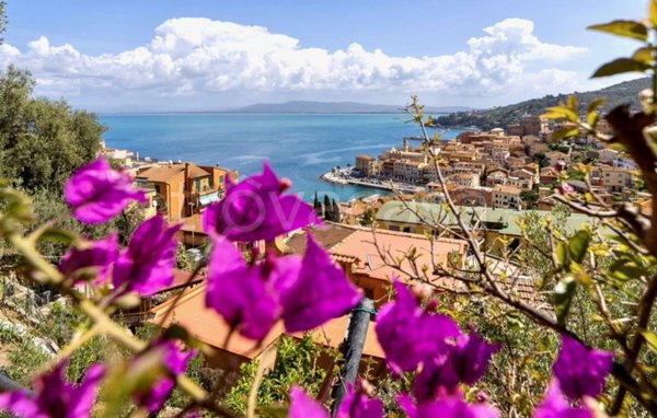 appartamento in vendita a Monte Argentario in zona Porto Santo Stefano