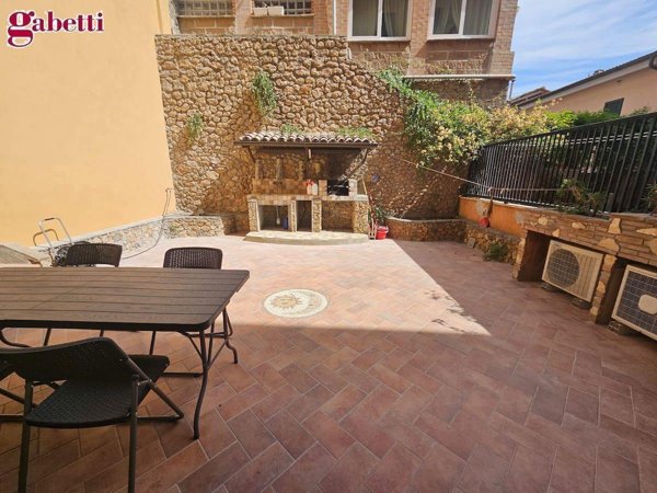 appartamento in vendita a Monte Argentario in zona Porto Santo Stefano