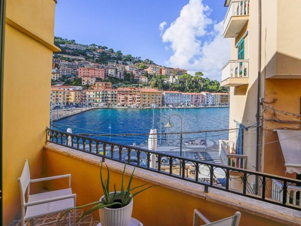 appartamento in vendita a Monte Argentario in zona Porto Santo Stefano