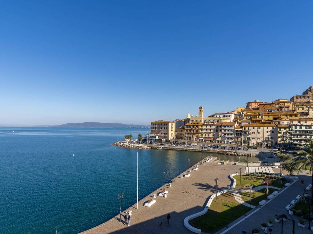 appartamento in vendita a Monte Argentario in zona Porto Santo Stefano