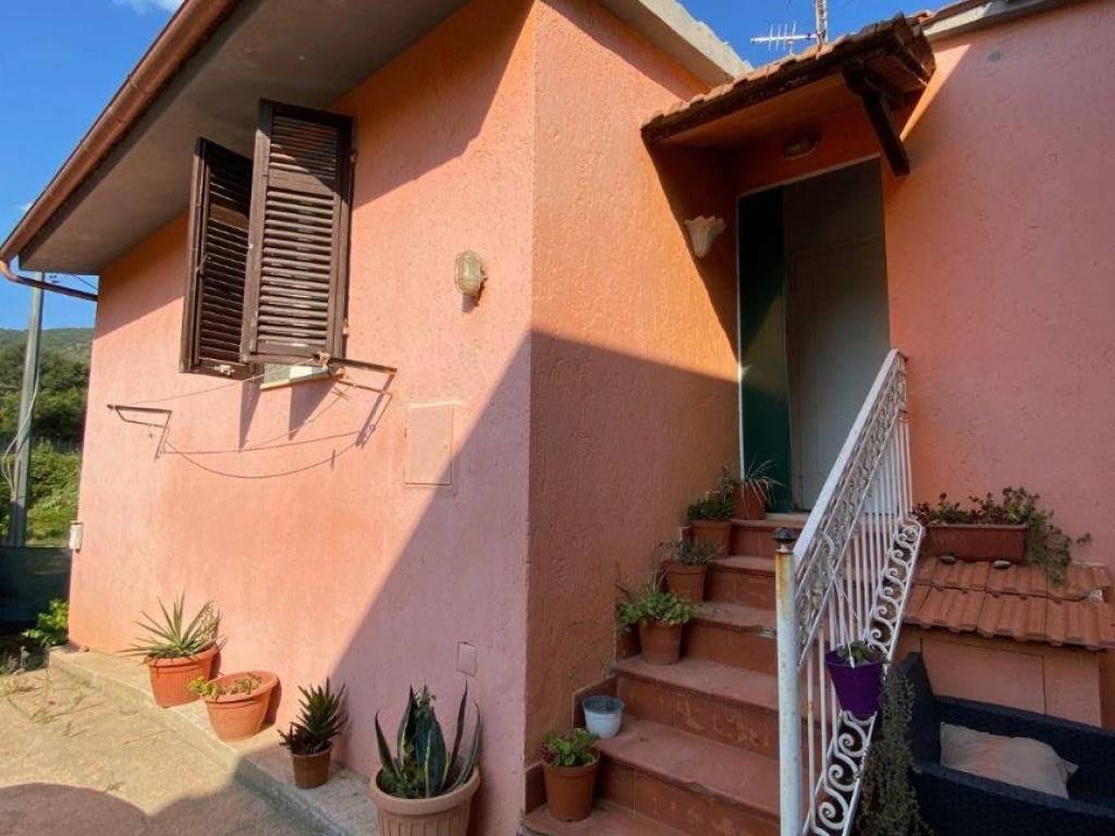 casa indipendente in vendita a Monte Argentario in zona Porto Santo Stefano