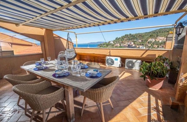 appartamento in vendita a Monte Argentario in zona Porto Santo Stefano