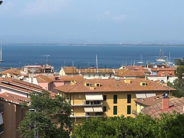 appartamento in vendita a Monte Argentario in zona Porto Santo Stefano