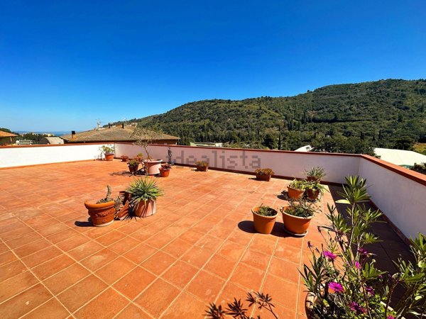 appartamento in vendita a Monte Argentario in zona Porto Santo Stefano