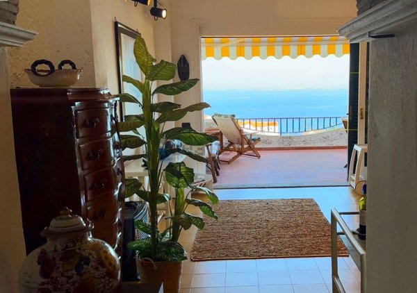 appartamento in vendita a Monte Argentario in zona Porto Santo Stefano