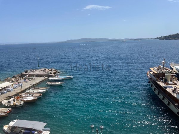 appartamento in vendita a Monte Argentario in zona Porto Santo Stefano